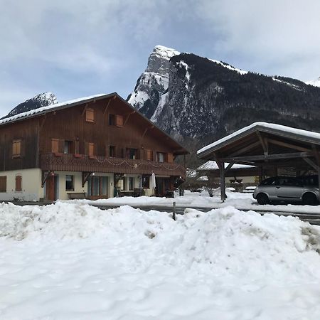 Particulier Loue 2 Appartements Communicants Dans Chalet A Samoens Jusqu A 16 Couchages Exteriér fotografie